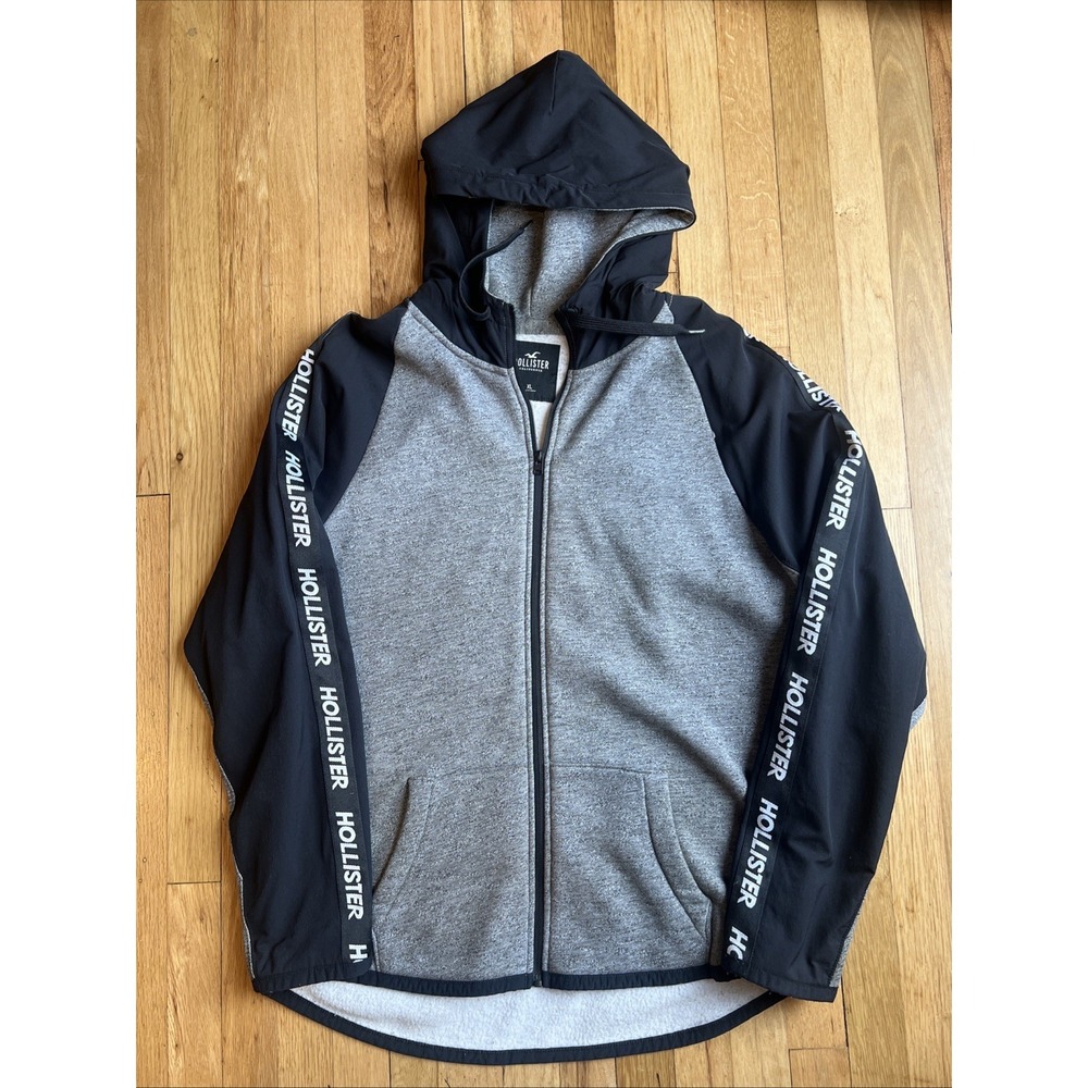 Hollister California Size XL Gray and Black Men's Hoodie‎ with Logo Tape
